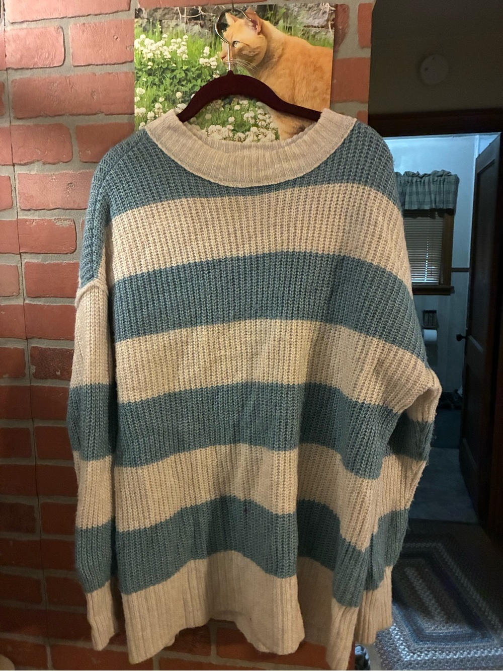Arizona Jean Company Blue & Cream Striped Scoop Sweater